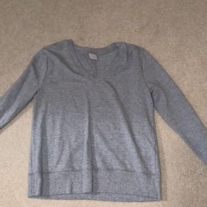 Long sleeve grey shirt/sweater